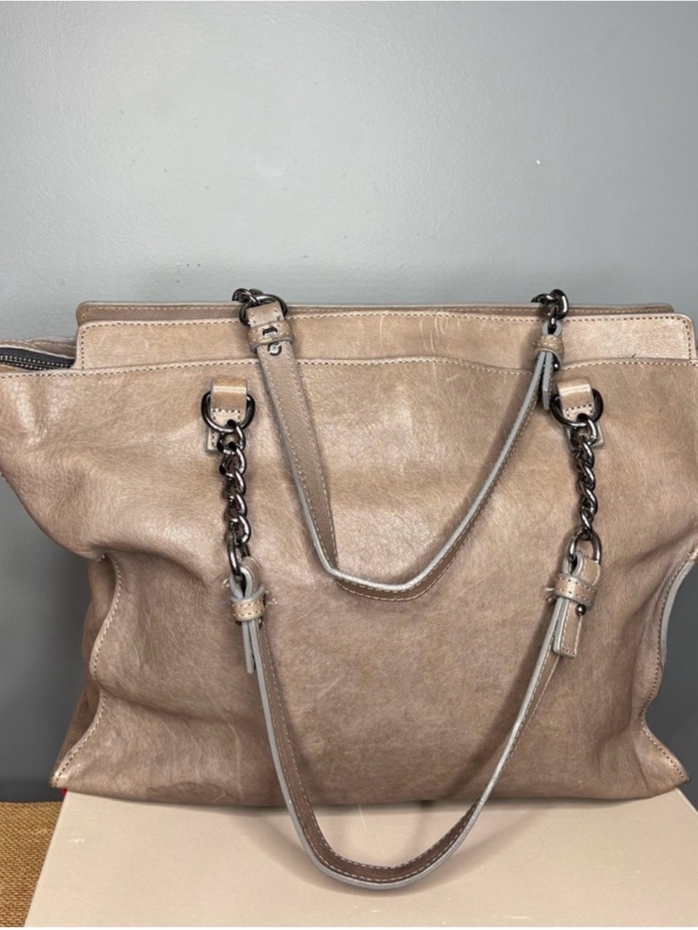 Versatile Taupe Leather Tote with Chain-Detail Straps